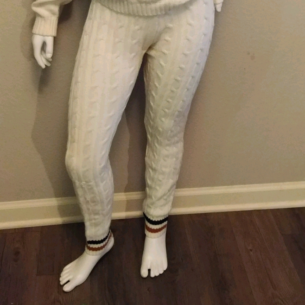 Top and bottom - Picture 3 of 3